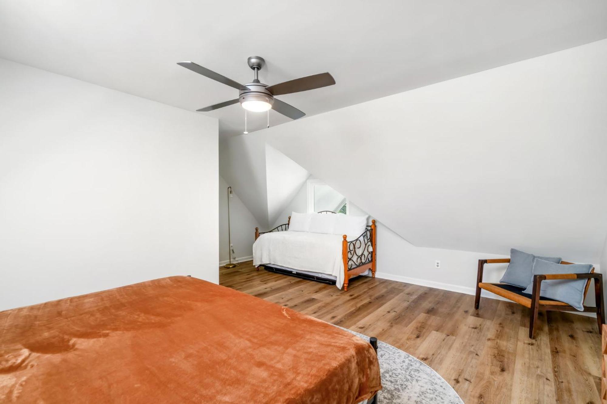 Apartament Remodeled And New - Walk To Downtown Auburn Zewnętrze zdjęcie