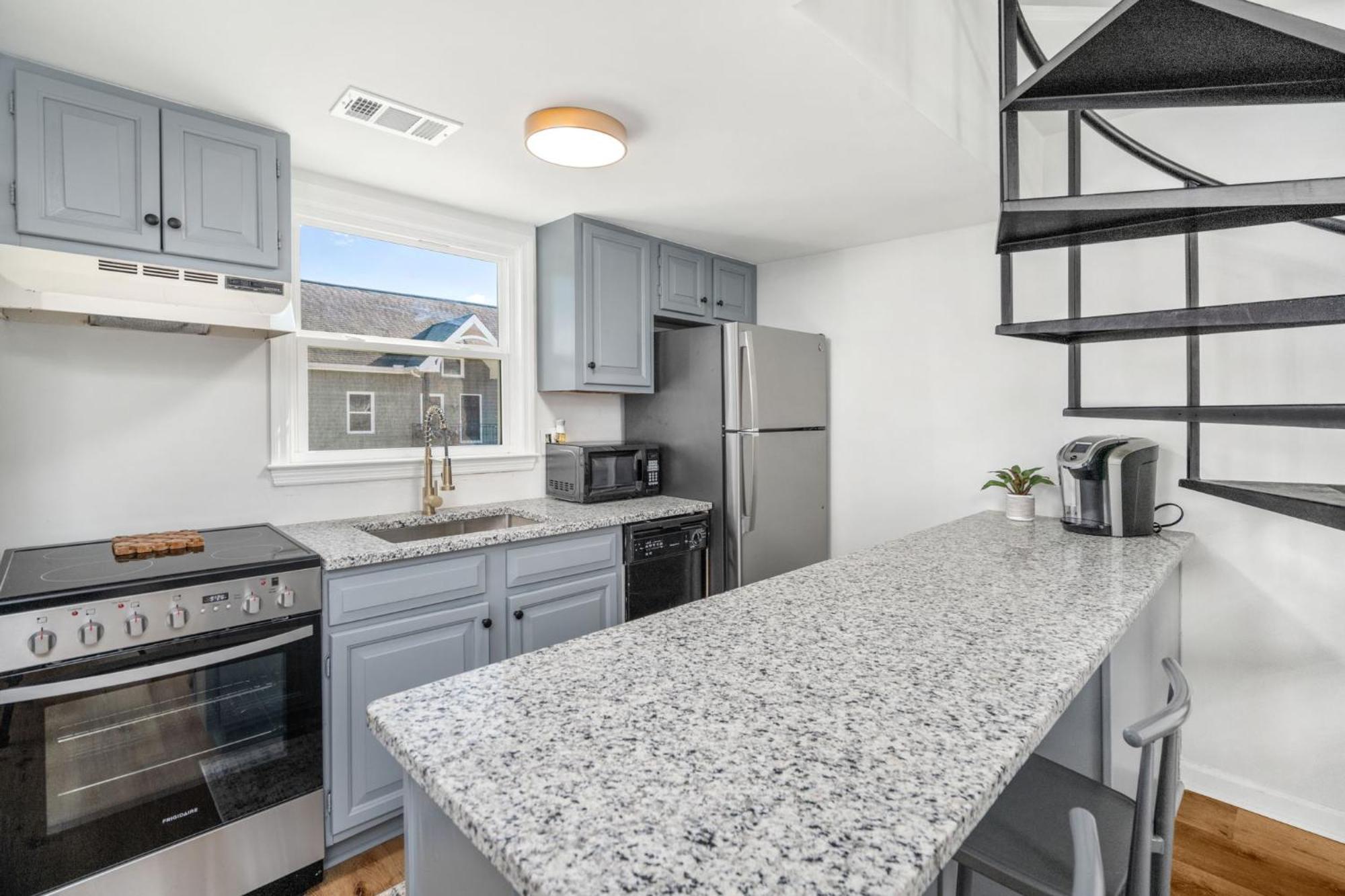 Apartament Remodeled And New - Walk To Downtown Auburn Zewnętrze zdjęcie